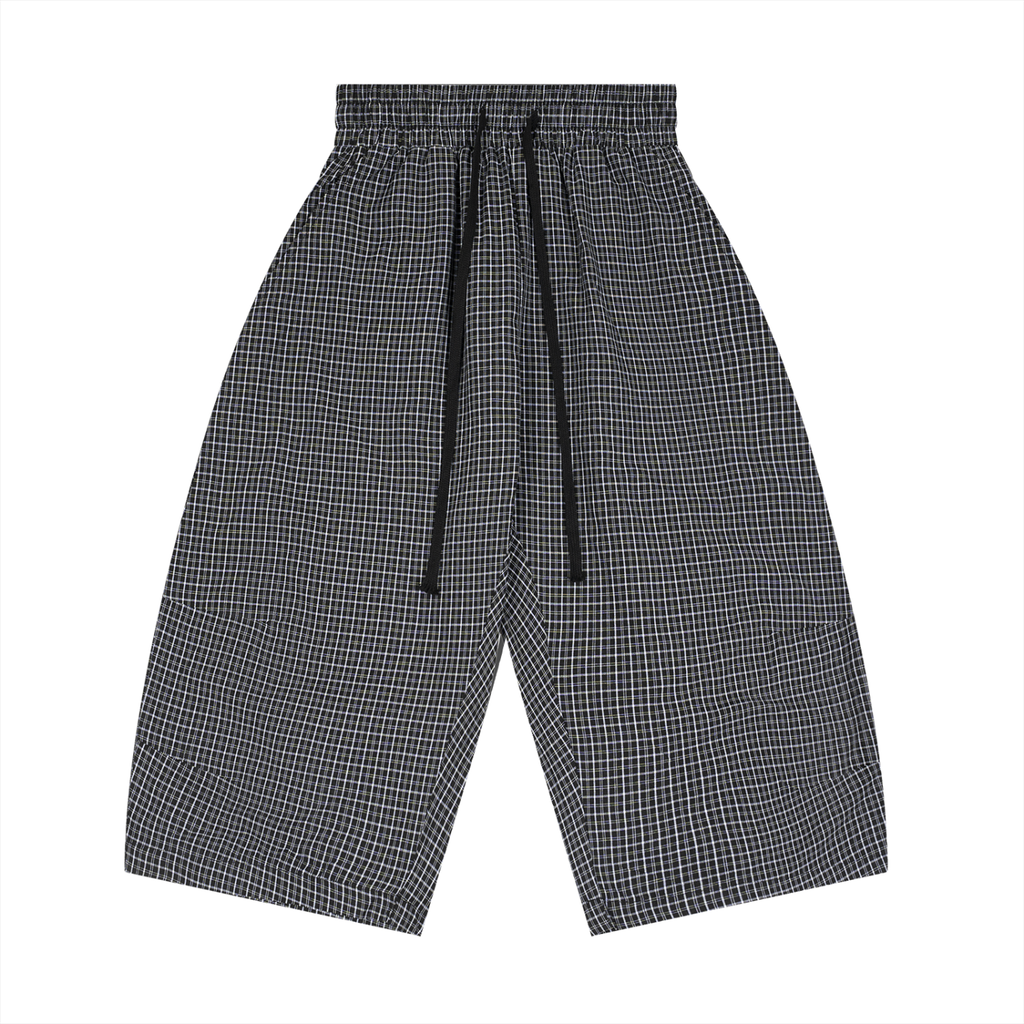 Hills 3/4 Plaid Shorts